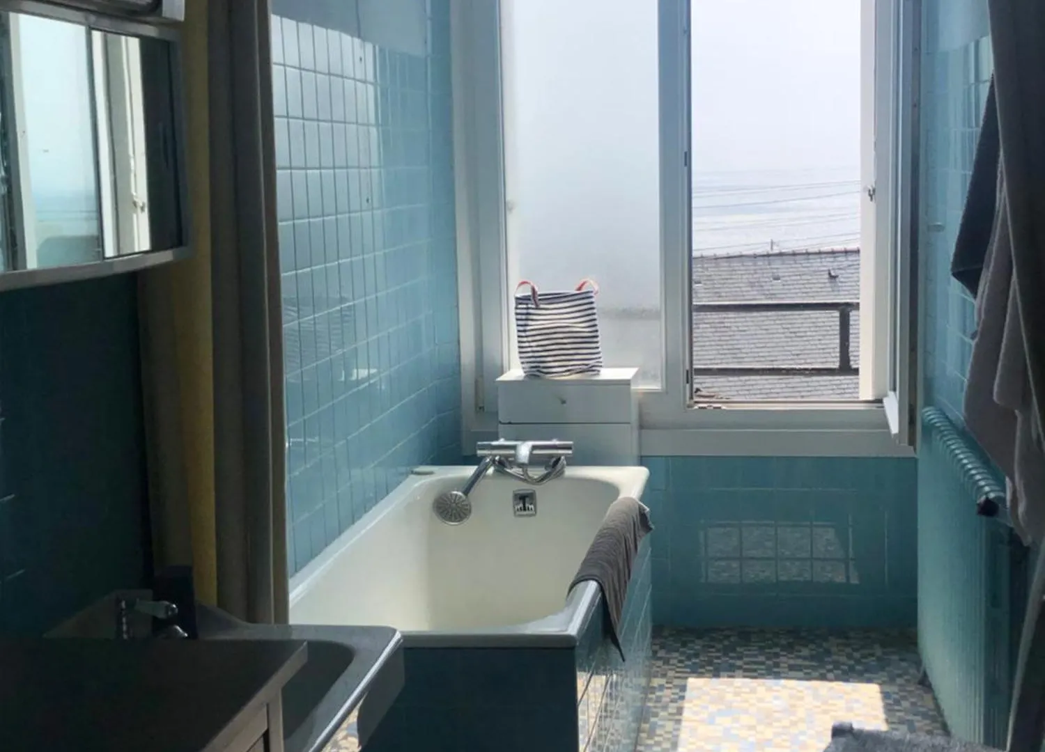Holiday home Maison De Famille Vue Mer- 4 Chambres, 8 Personnes Plouhinec